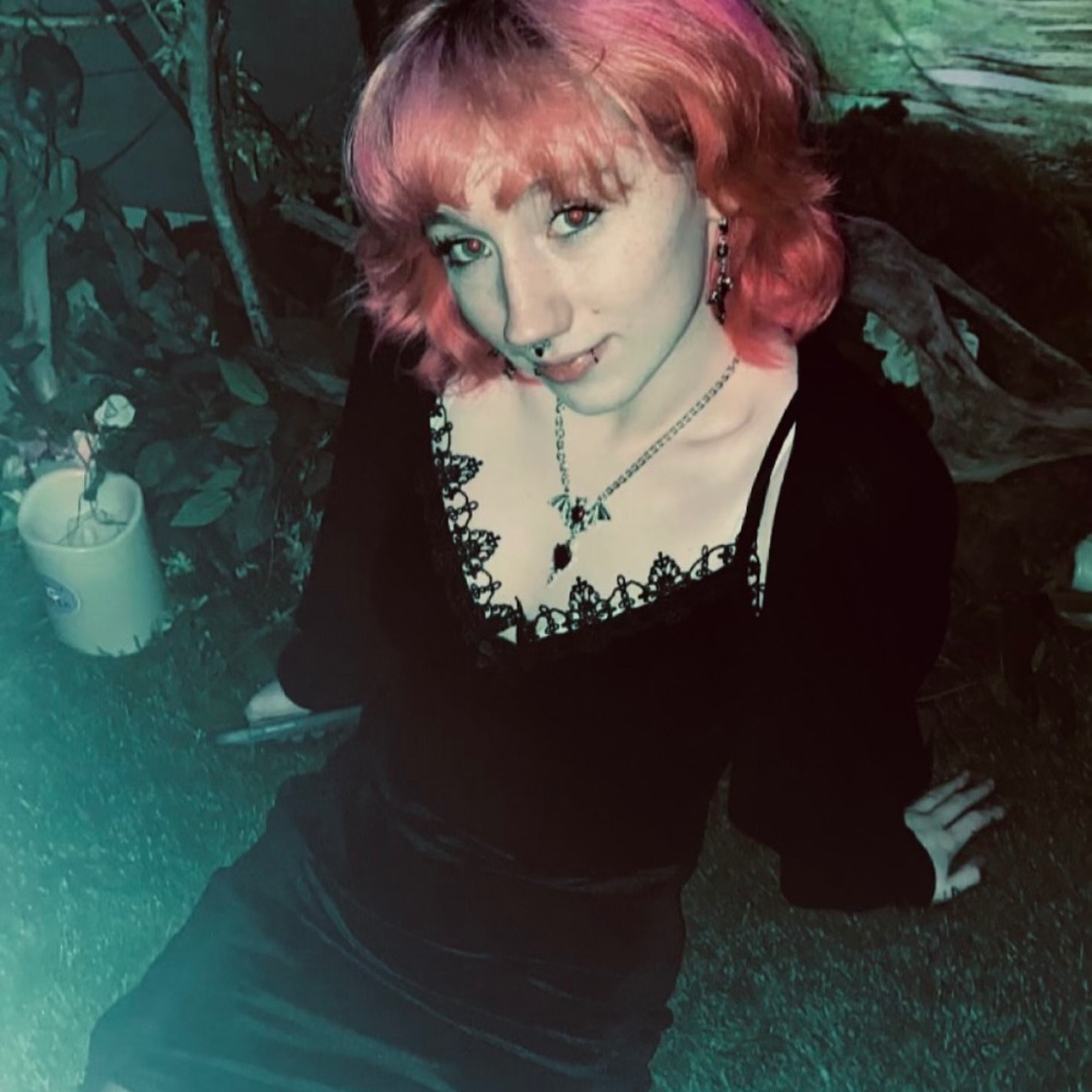 Meet your Posher, Ash